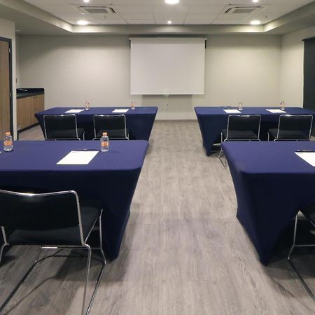 City Express Plus By Marriott Cali Colombia Bagian luar foto