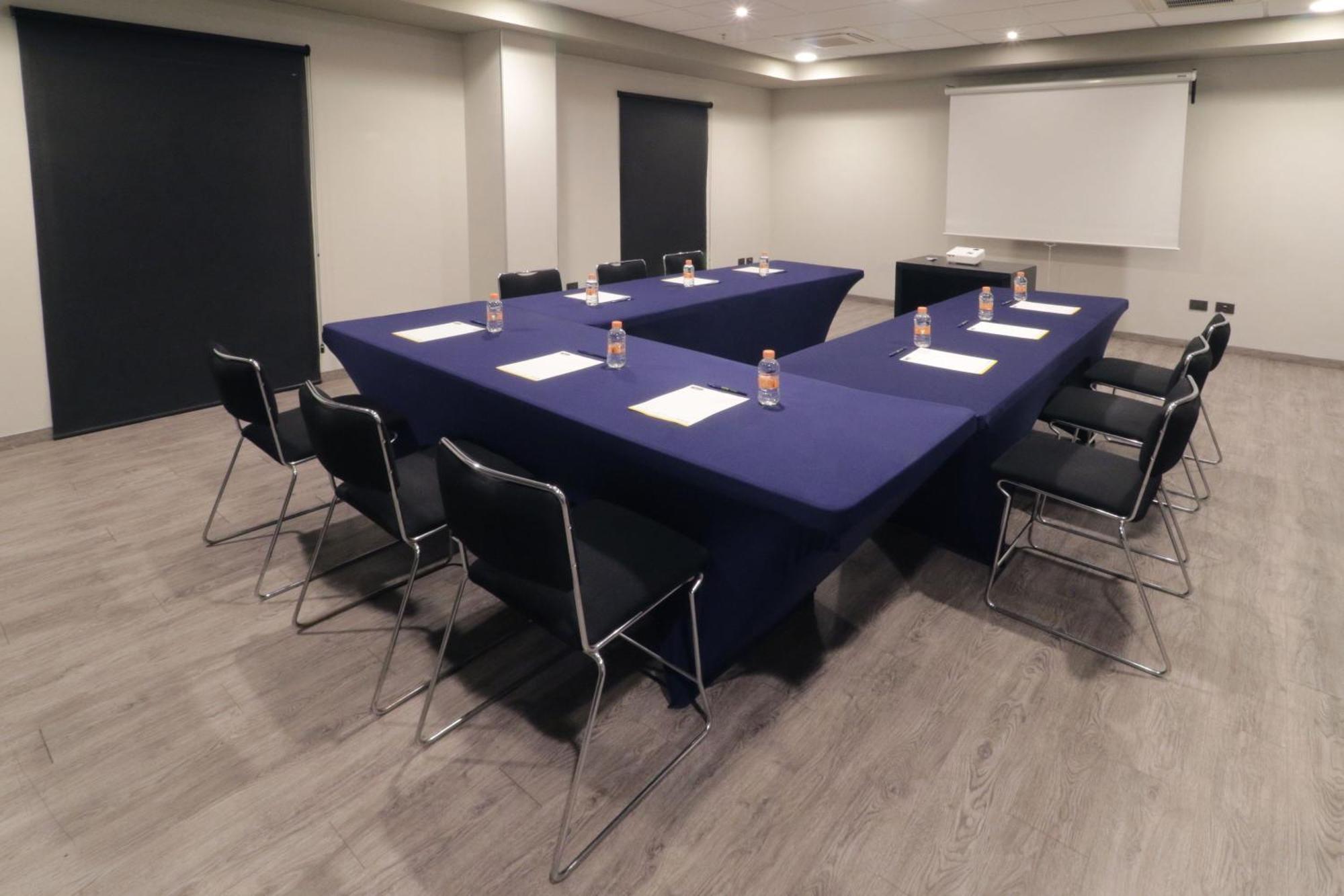 City Express Plus By Marriott Cali Colombia Bagian luar foto