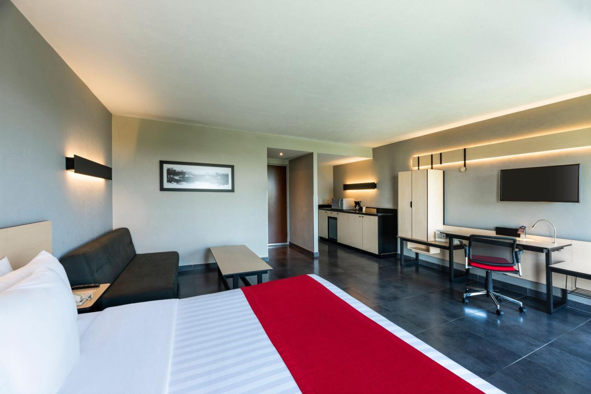 City Express Plus By Marriott Cali Colombia Bagian luar foto