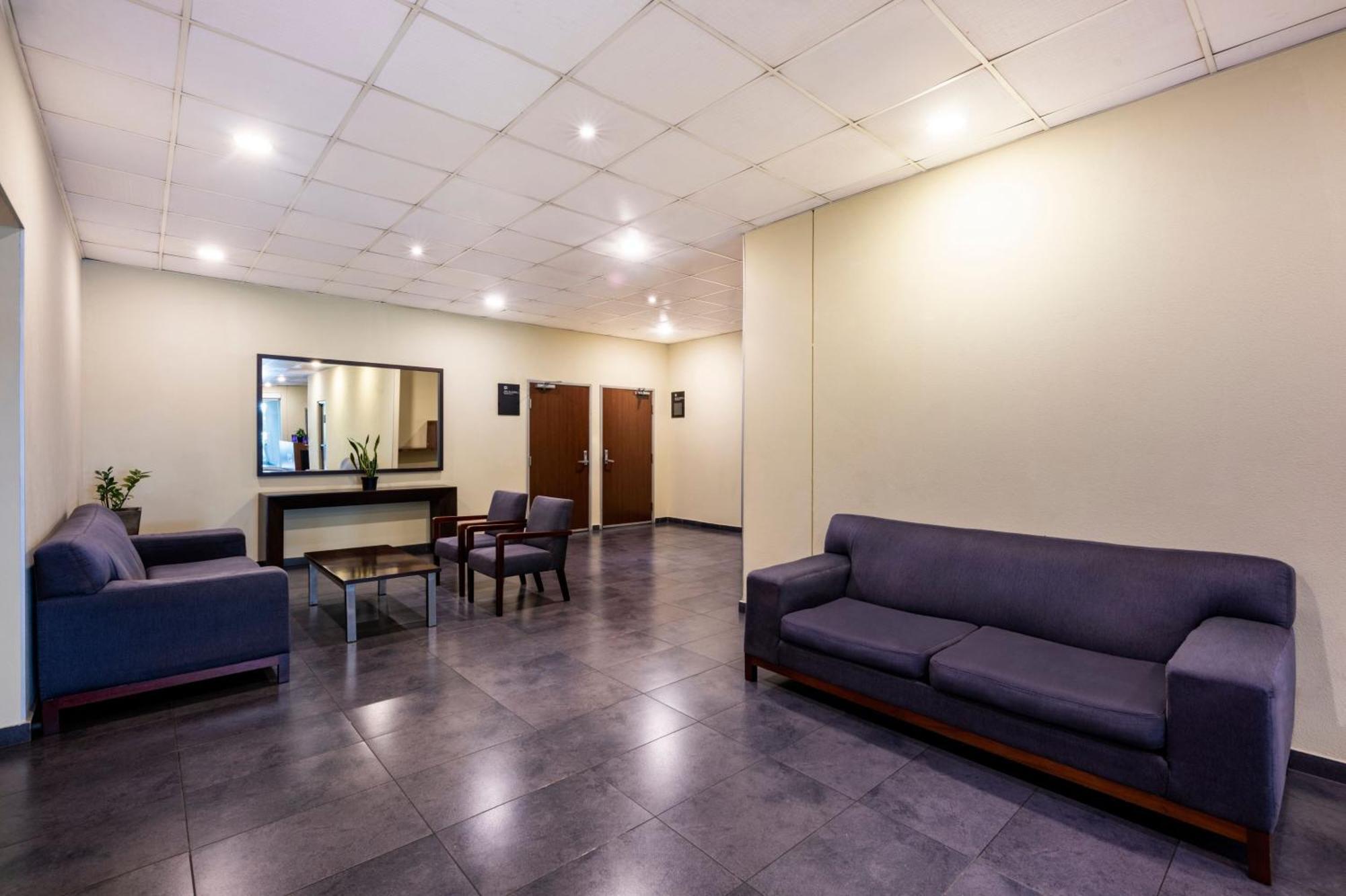 City Express Plus By Marriott Cali Colombia Bagian luar foto