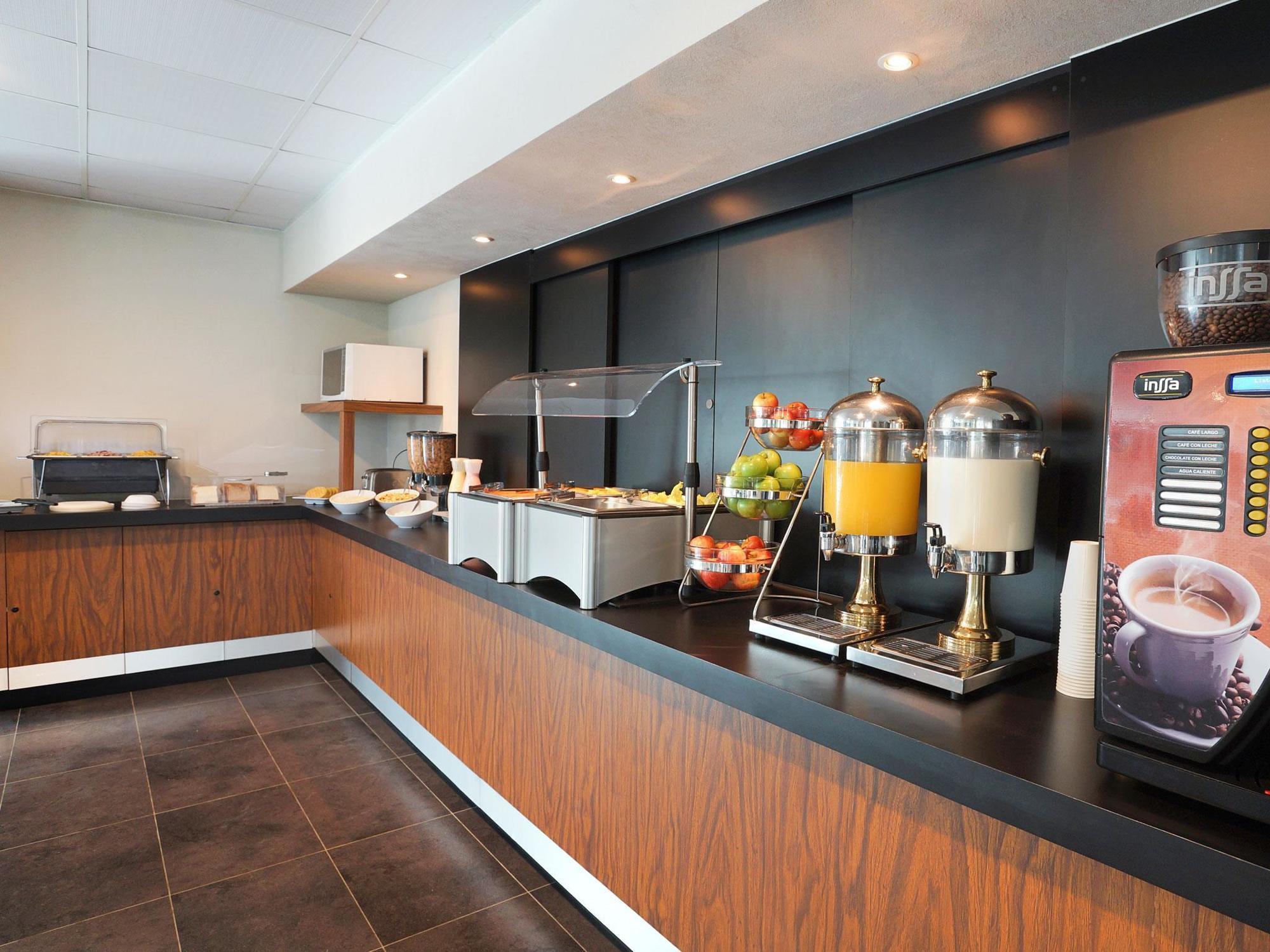 City Express Plus By Marriott Cali Colombia Bagian luar foto